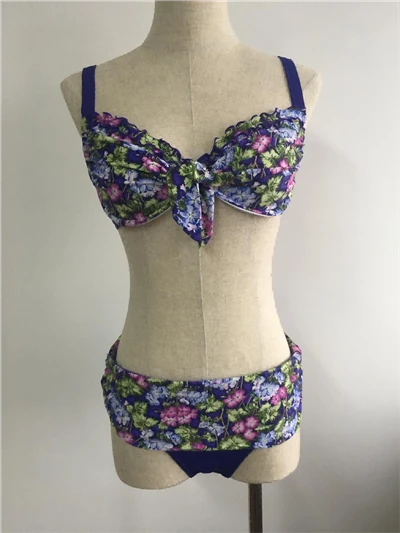 Bikini set s cvjetnim printom s mašnom